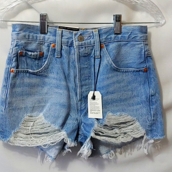 Levis 501 Shorts  Size 24  NWT - Picture 2 of 12